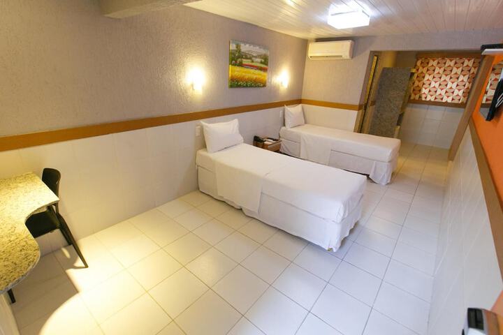 Room 17 of 52