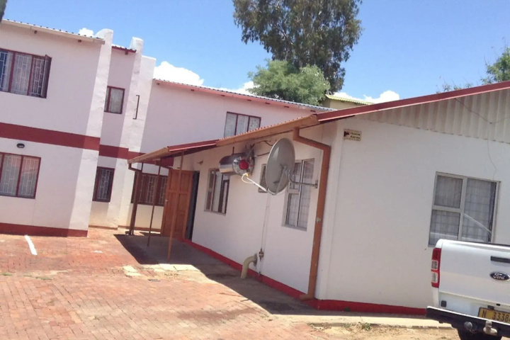 Exterior of Lasha Crest