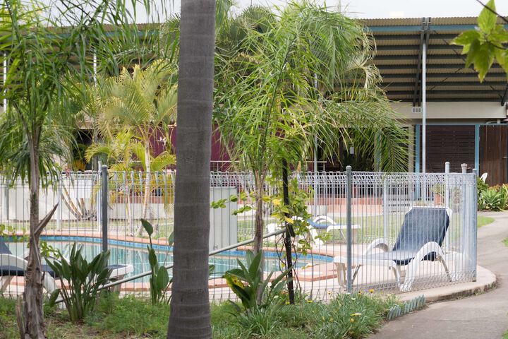 Hotel Exterior 34 of 38