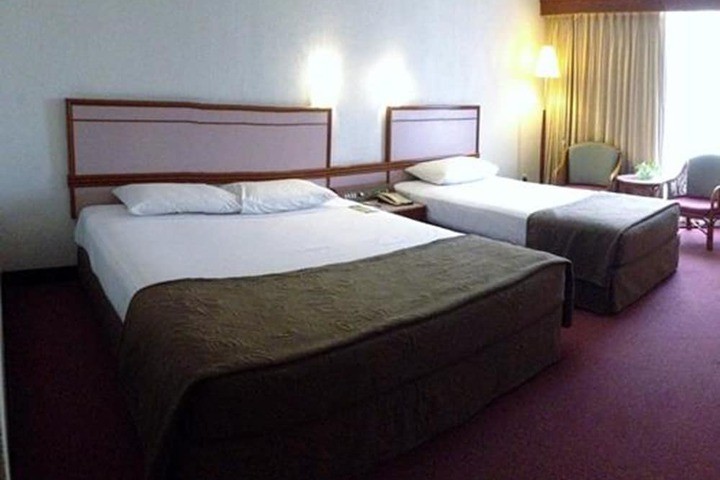 Room 13 of 47