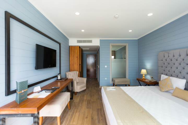 Room 4 of 71