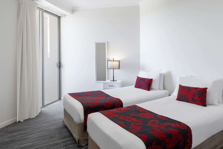 Room 21 of 100