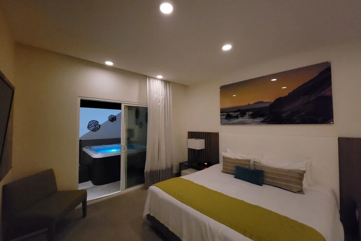 Room 3 of 11