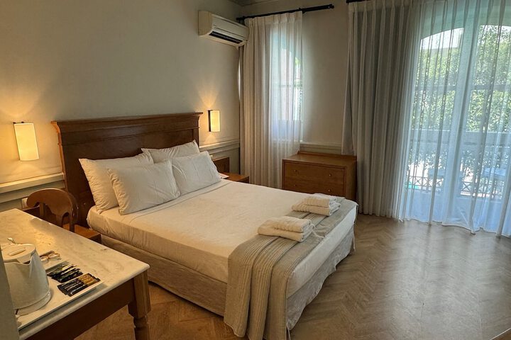 Room 34 of 91