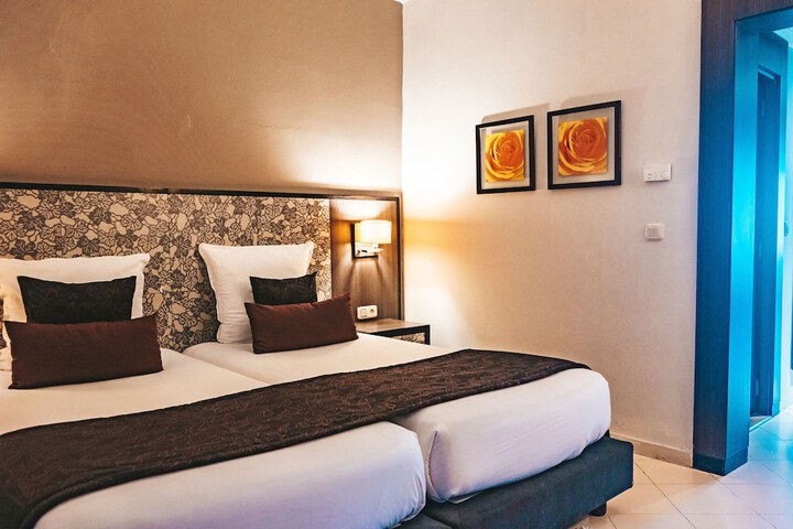 Room 18 of 140