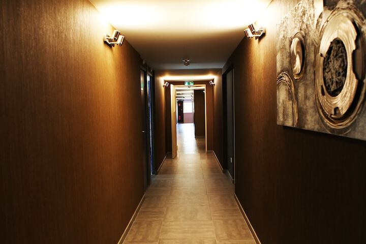 Ballroom/Hall 31 of 51