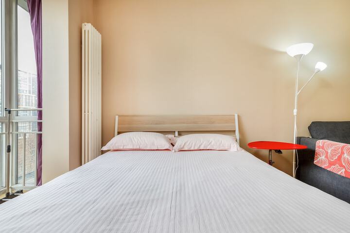 Room 5 of 74