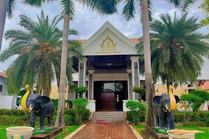 PALA Garden Hotel