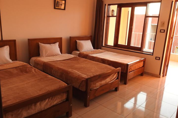 Room 28 of 164
