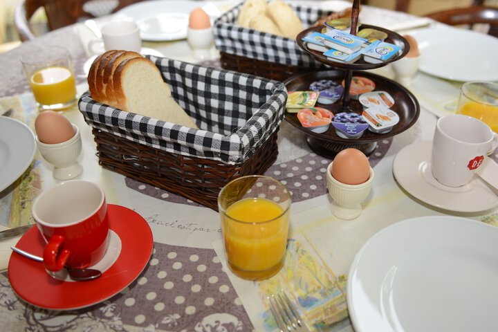Breakfast/Coffee Service 15 of 30