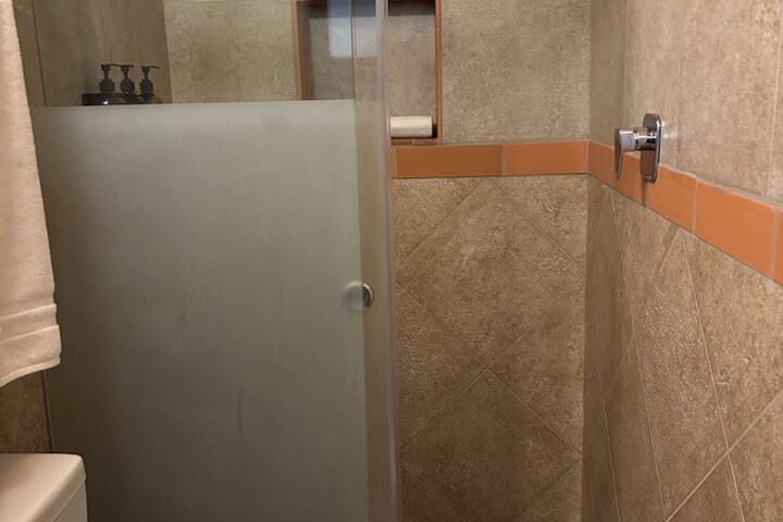 Room 68 of 150