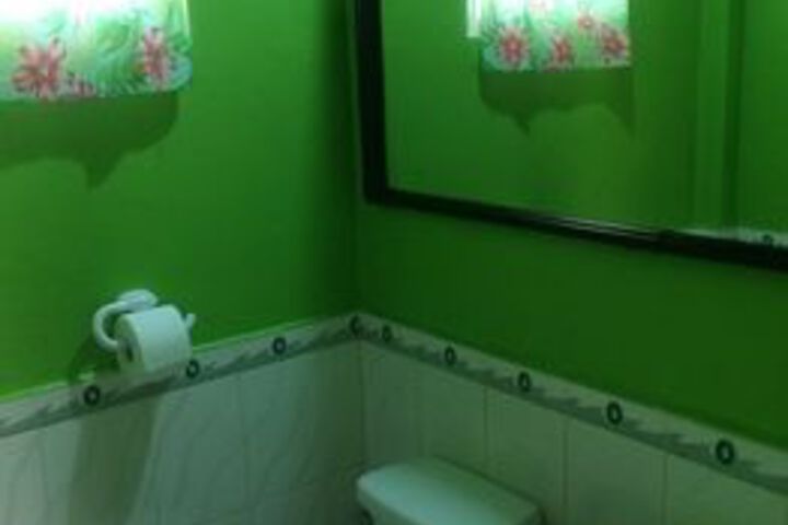 Room 4 of 34