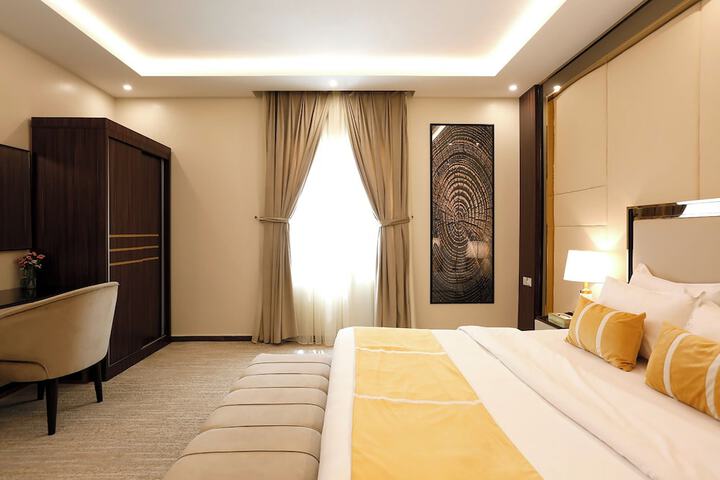 Room 5 of 29