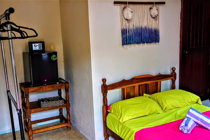 Room 7 of 33