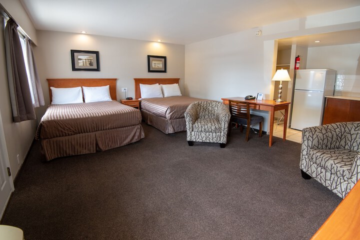 Room 12 of 43