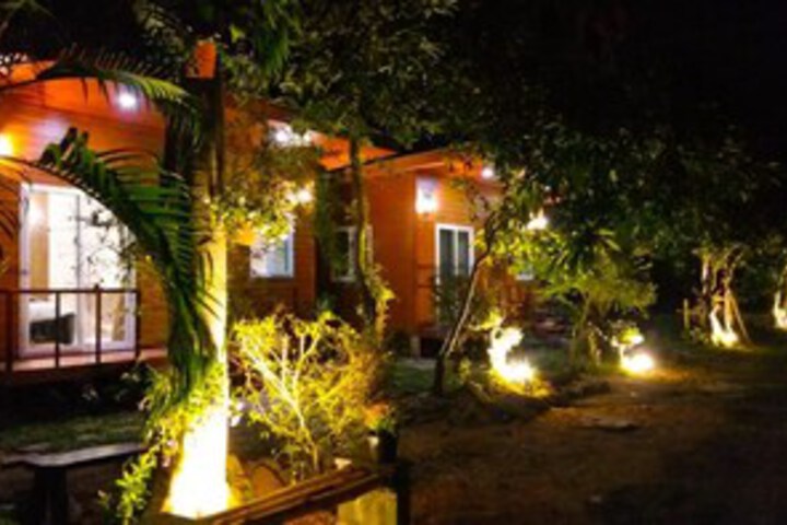 Nah Mee Sook Village