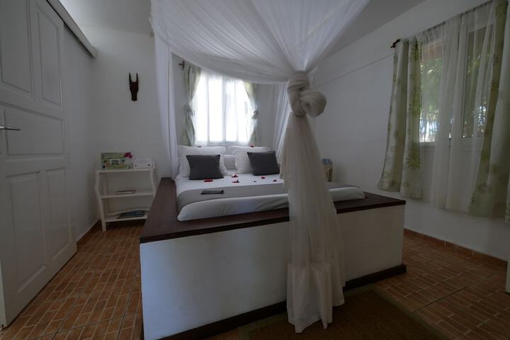Room 20 of 48