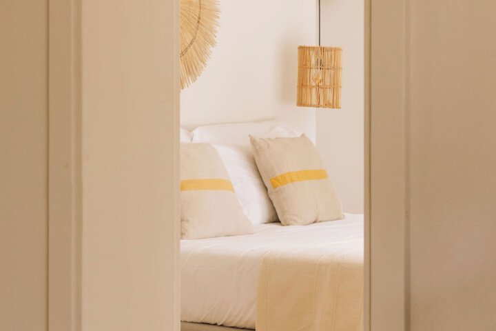 Room 28 of 107