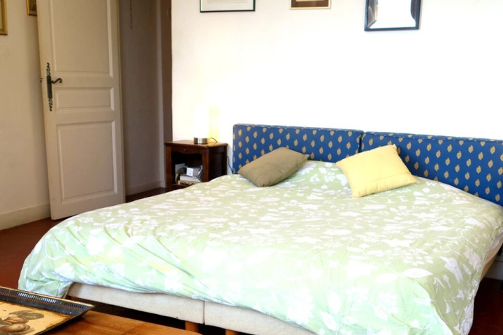 Room 10 of 17