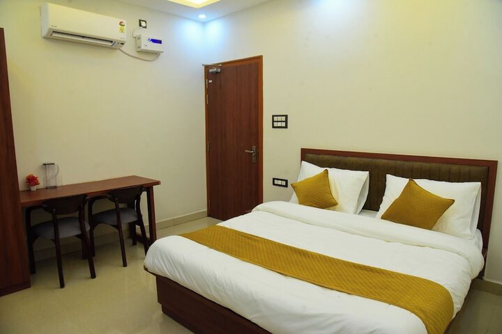 Room 15 of 65