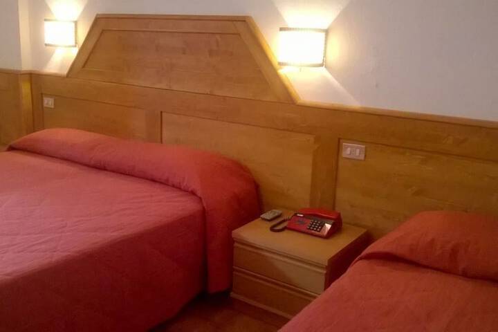 Room 4 of 55