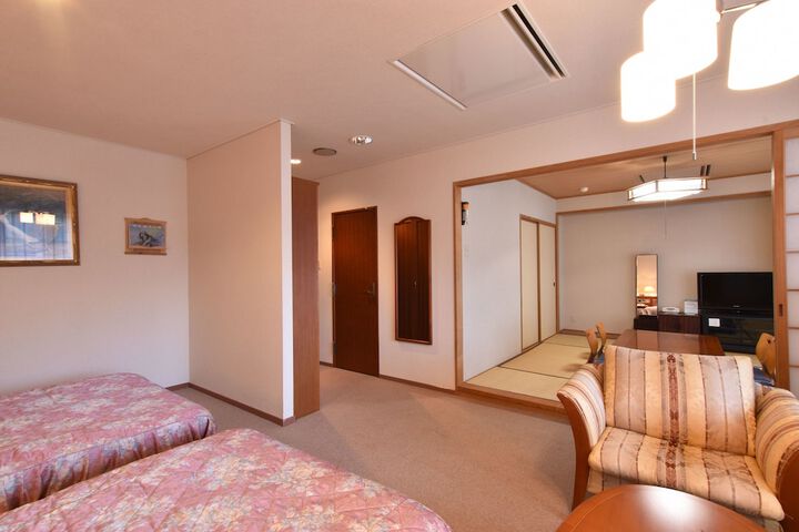 Room 18 of 63