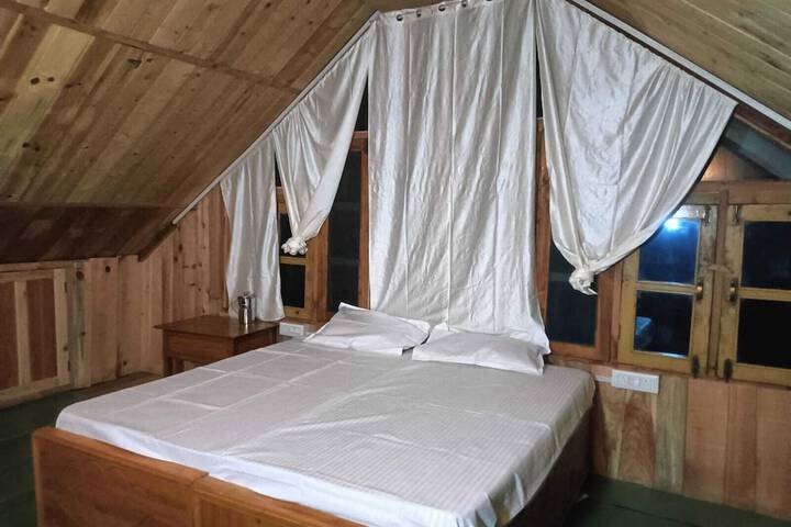 Room 19 of 28