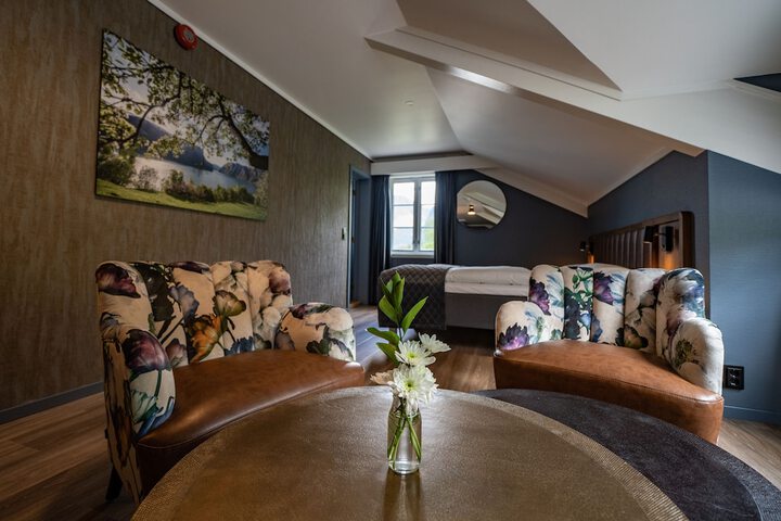 Room 11 of 50