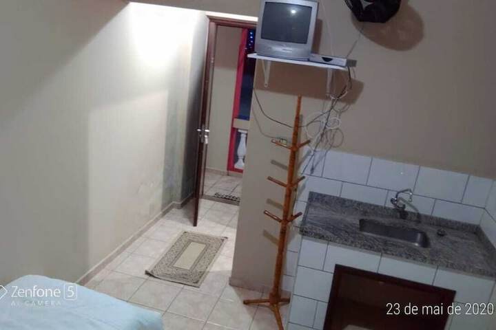 Room 13 of 33