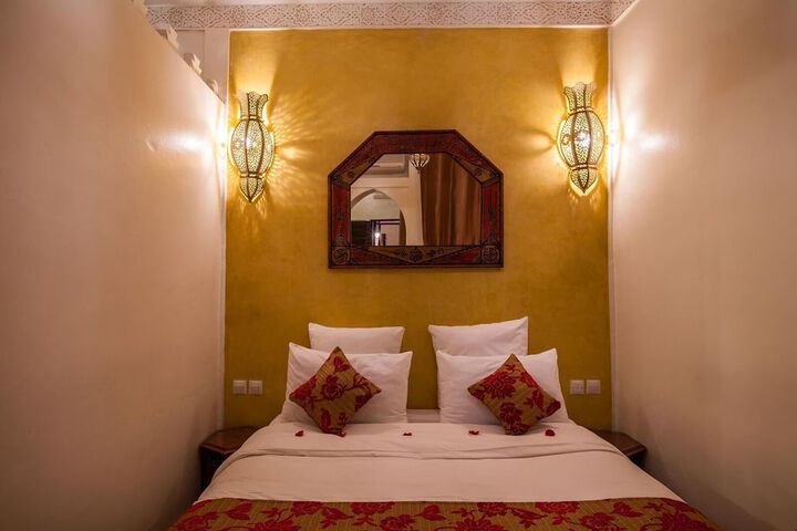 Room 21 of 146