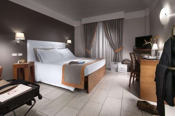 Room 9 of 41
