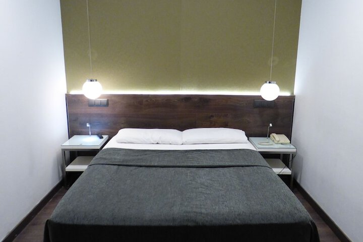 Room 75 of 193