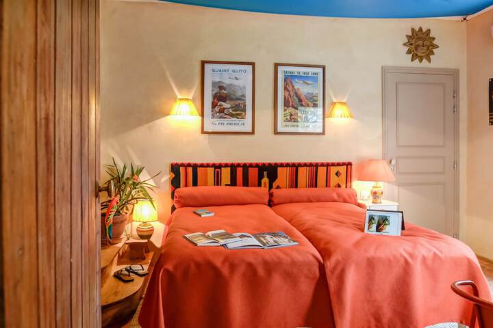 Room 5 of 42