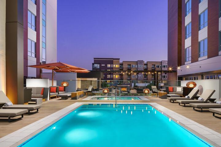Pool 58 of 90