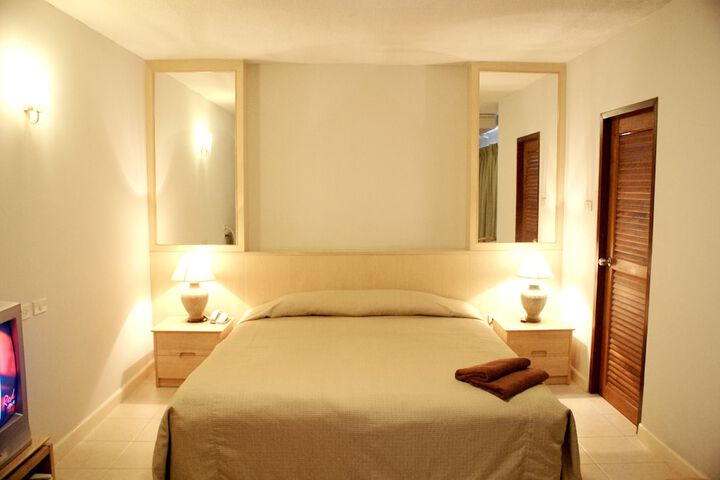 Room 21 of 54
