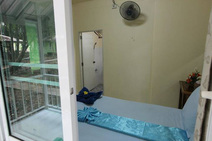 Room 8 of 43
