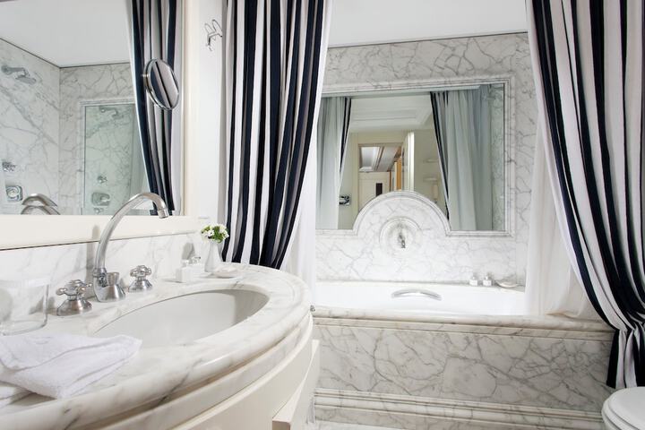 Bath Photo