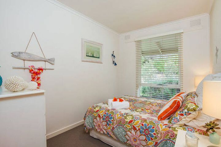 Room 2 of 17