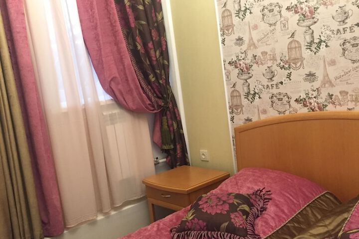 Room 13 of 21