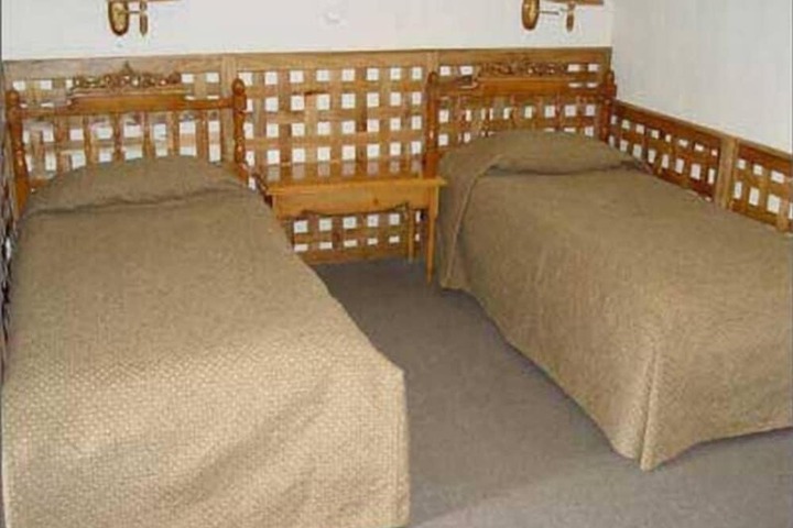 Room 15 of 91