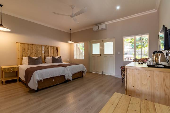 Room 15 of 68
