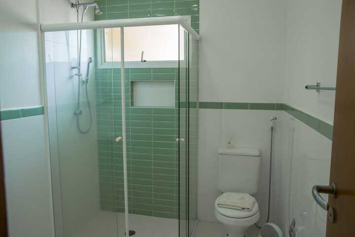 Room 53 of 108