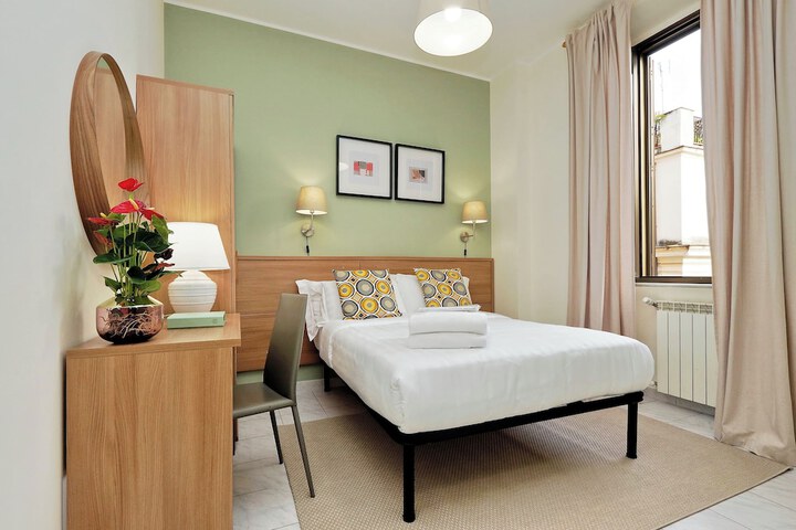 Room 27 of 52