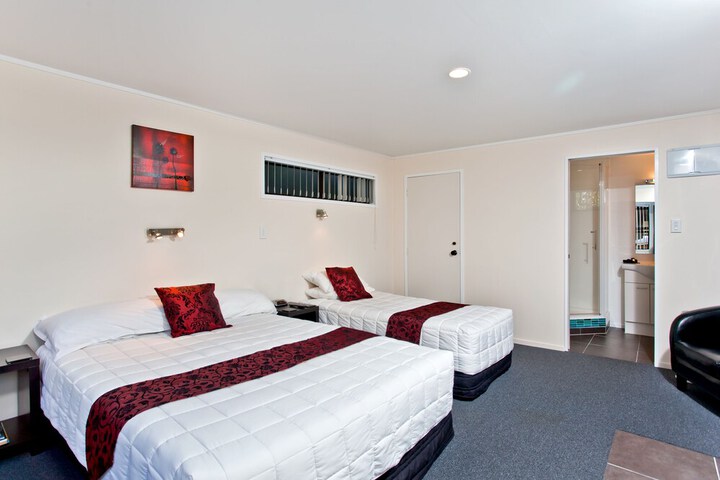 Room 7 of 46