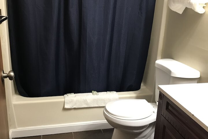 Room 70 of 104