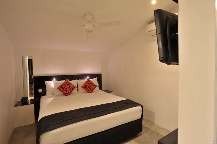Room 7 of 87