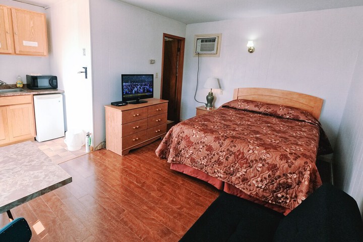 Room 9 of 43