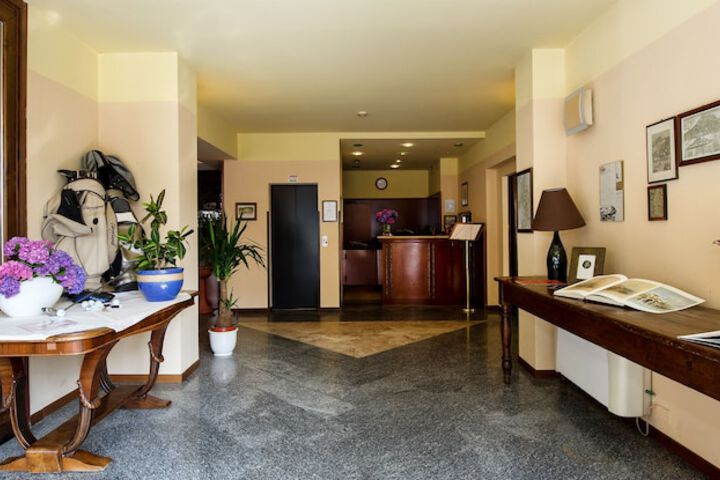 Hotel Interior 4 of 45