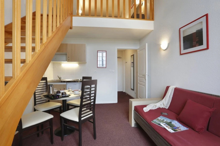hotel_rooms