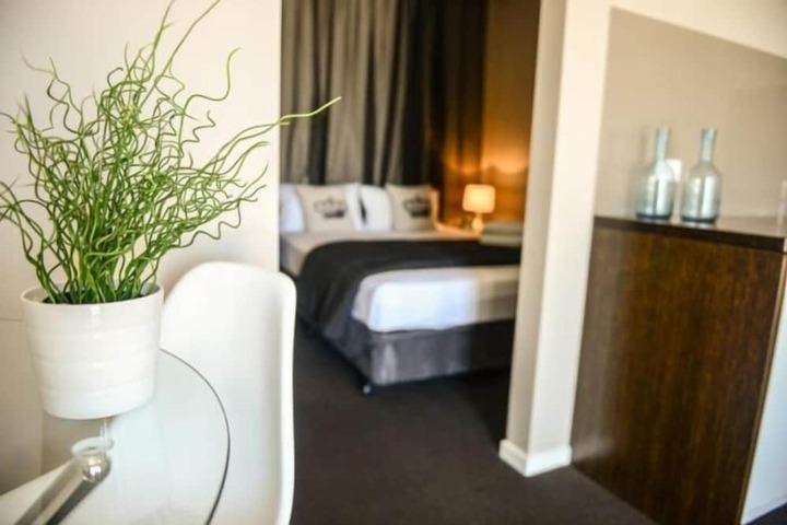 Room 21 of 42